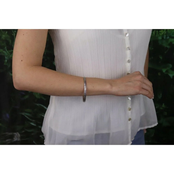 Sterling Silver Swirl Pattern Bangle Bracelet 7 3/4" inch - Picture 3 of 6